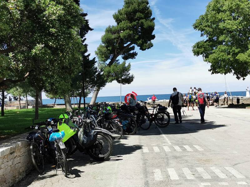Should you rent a bike or take your own (while visiting Novigrad)